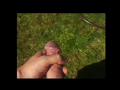 ❤️ Vruća zgodnica jebe svoju ružičastu macu i svršava špricom u ljetnom vrtu ❤️ Porno fb na hr.justindianpornx.ru